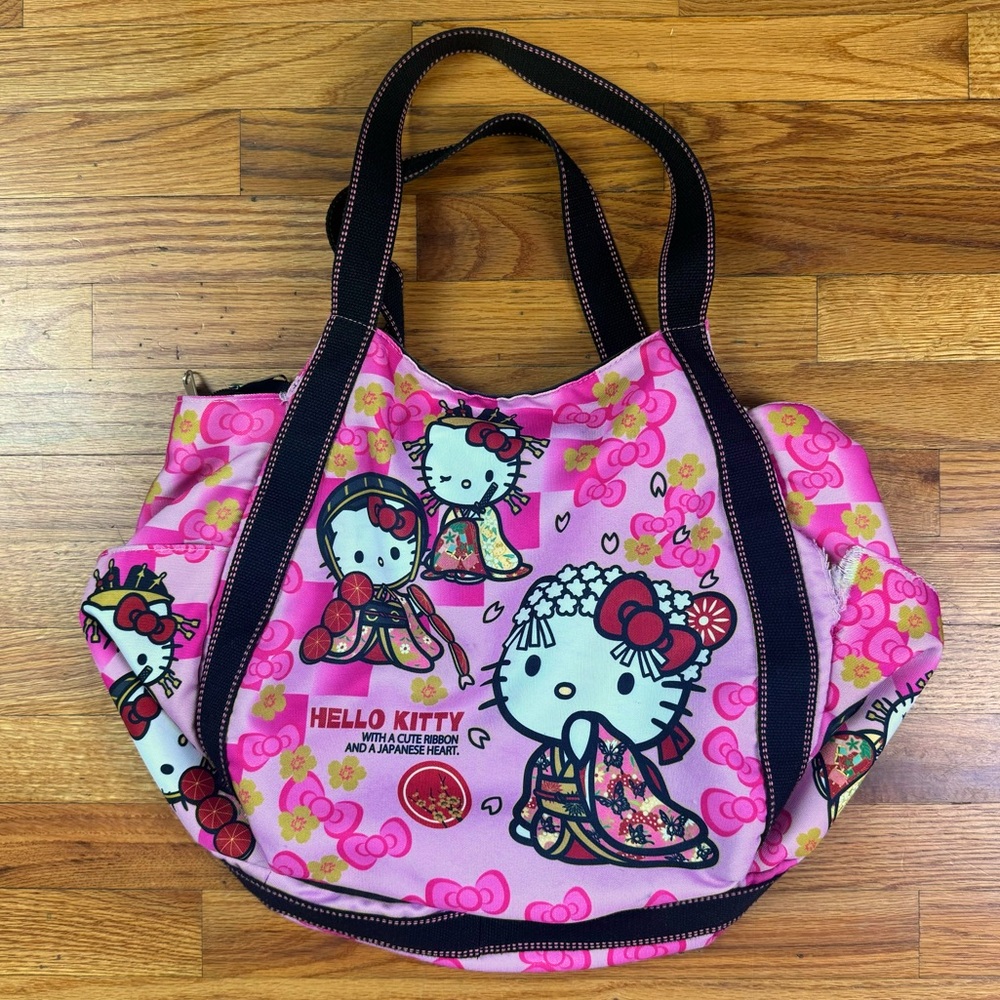 Hello Kitty X Dearisimo bag